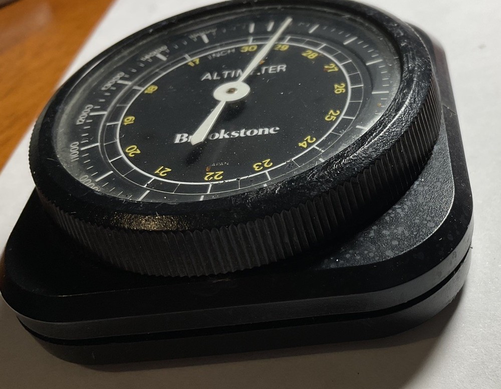 Brookstone Altimeter ▪️Circa 1990▪️Selling ”As-Is”