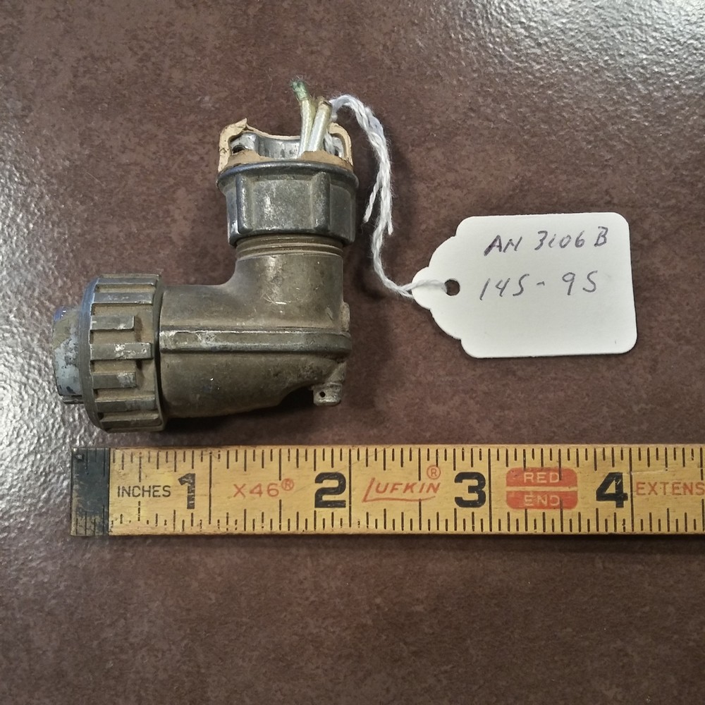 Amphenol AN 3106B14S-9S Connector