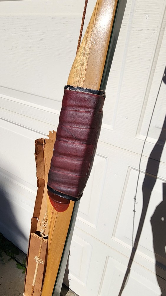 Vintage 1950's Archery Recurve Bow & String, 67"