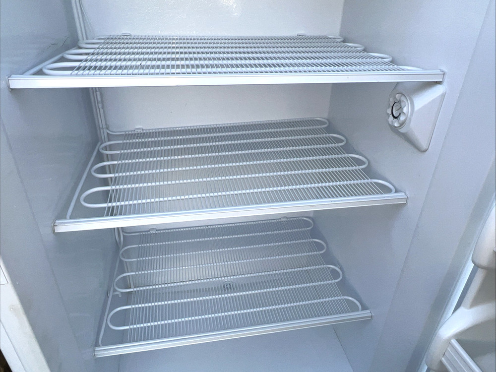 Thermo Electron U2020GA14 Commercial / Laboratory Refrigeration Component *COLD!