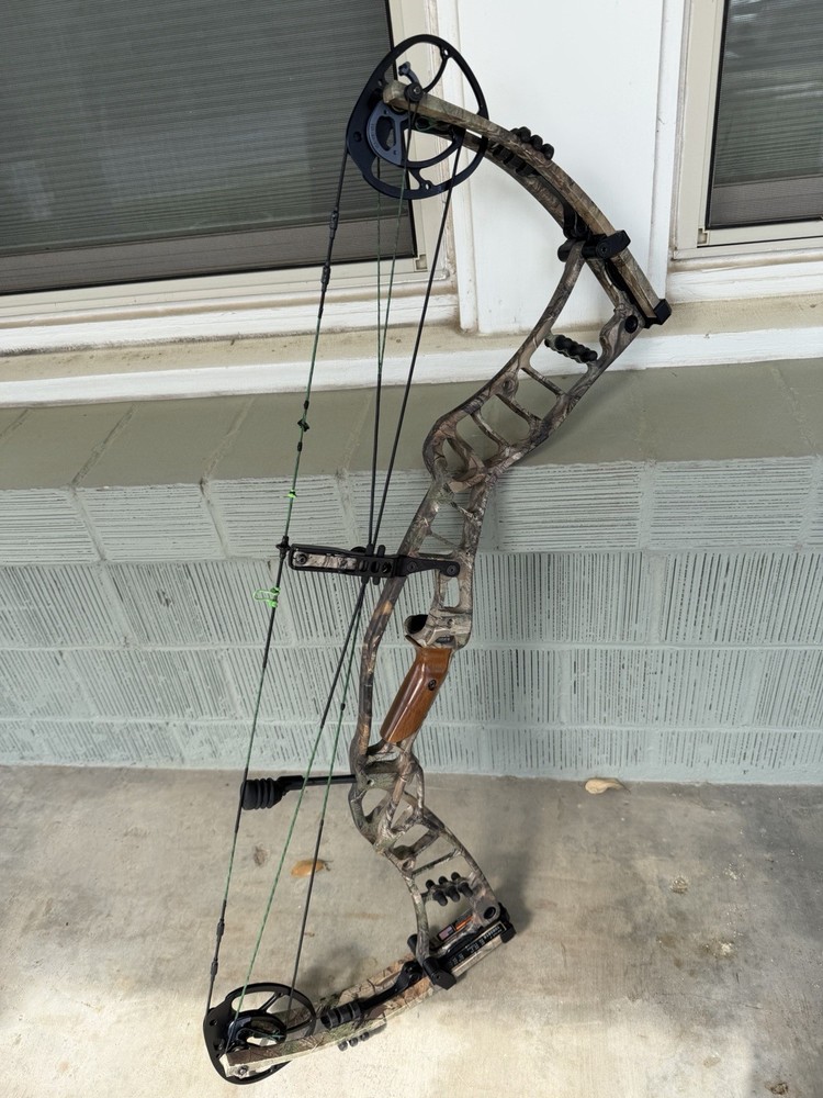 Hoyt Nitrum Turbo Compound Bow