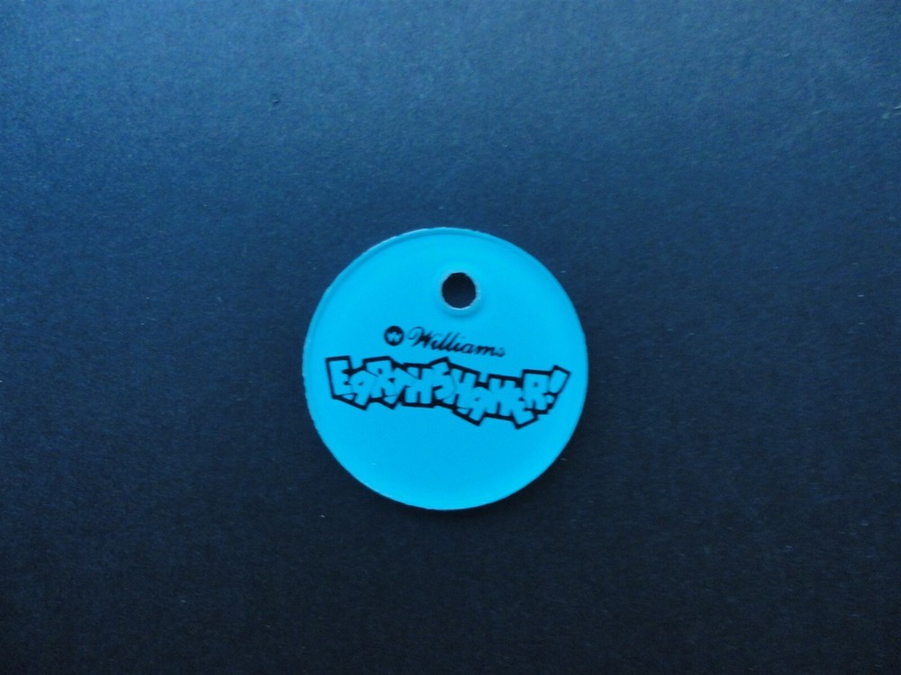 Earthshaker Pinball Machine Key Chain Blue vers