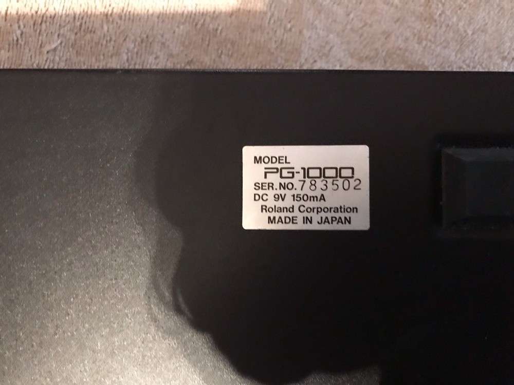 Roland PG-1000 Linear Synthesizer Programmer With Power Supply