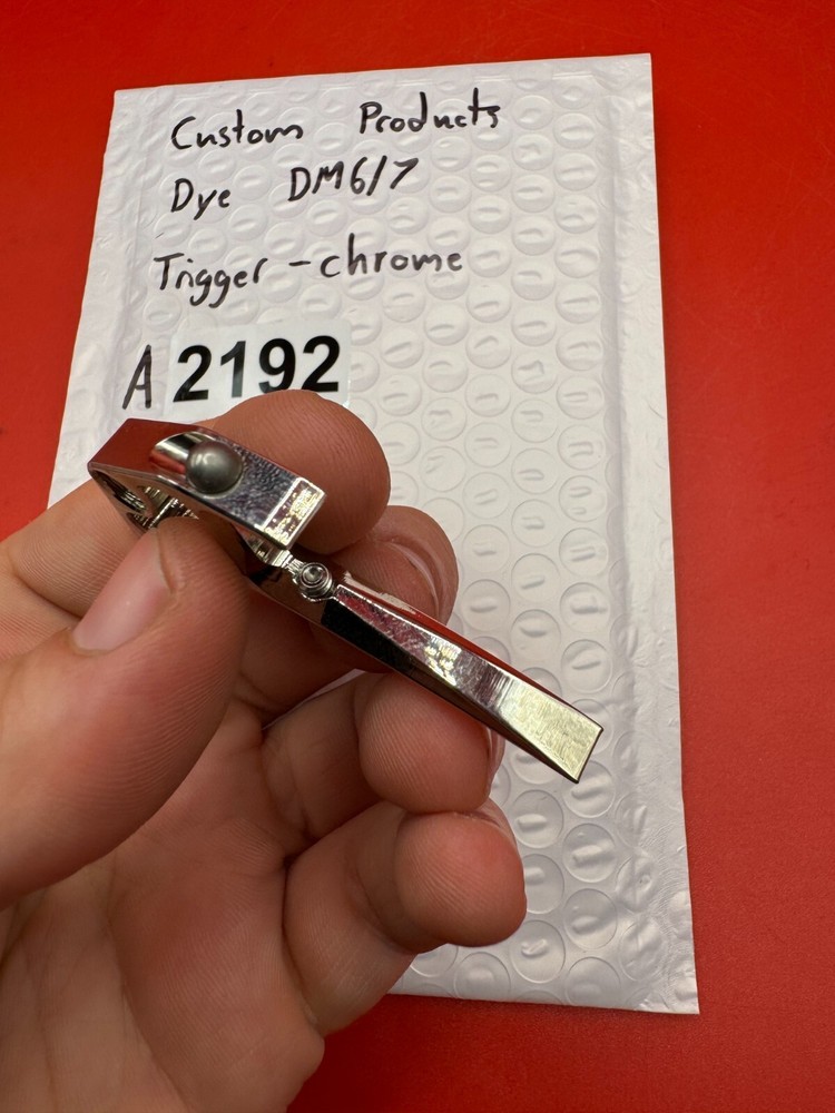 Custom products Dye DM6/7 Trigger-Chrome