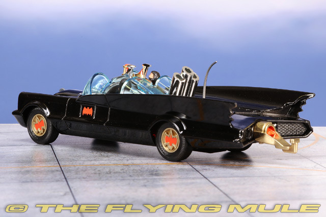 Corgi 1:46 Batmobile Batman and Robin