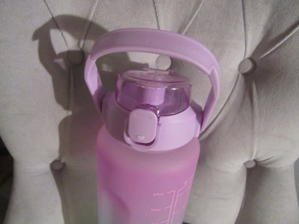 Super Clean Hydration Bottle 2000 ml Nice Shape! Water Bottle