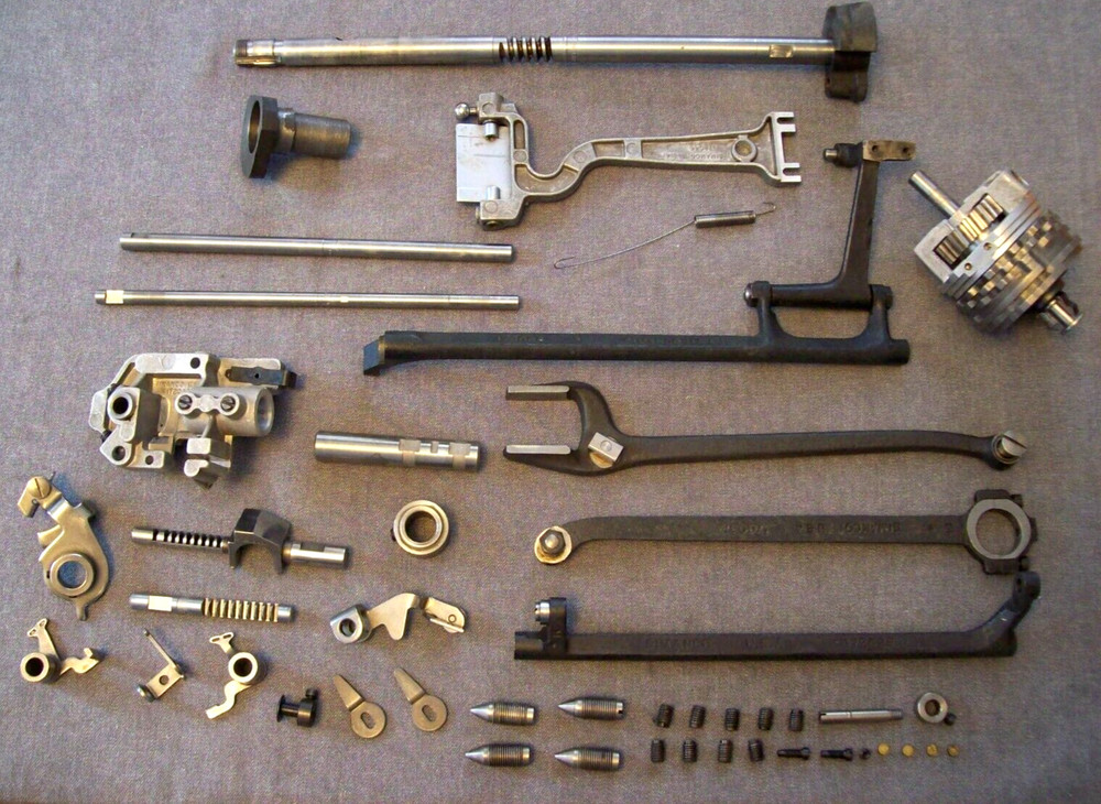 Singer 500A Sewing Machine Connecting Rods, Cam Stack, & Misc. Internal Parts.