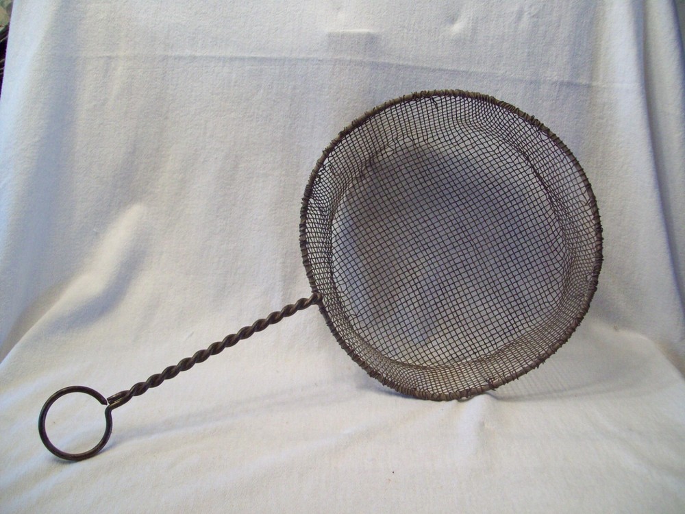 Antique Primitive Metal Mesh Basket Strainer W/Long Handle