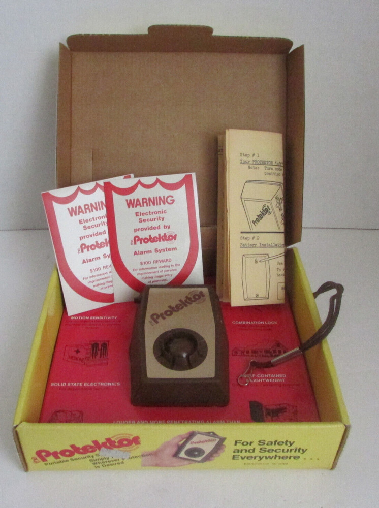 VINTAGE 70's 80's 'The Protector' Portable Security Alarm Device NOB