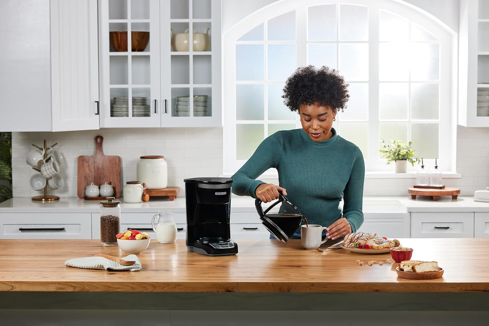 BLACK+DECKER 12-Cup Programmable Coffee Maker with Washable Filter, Black