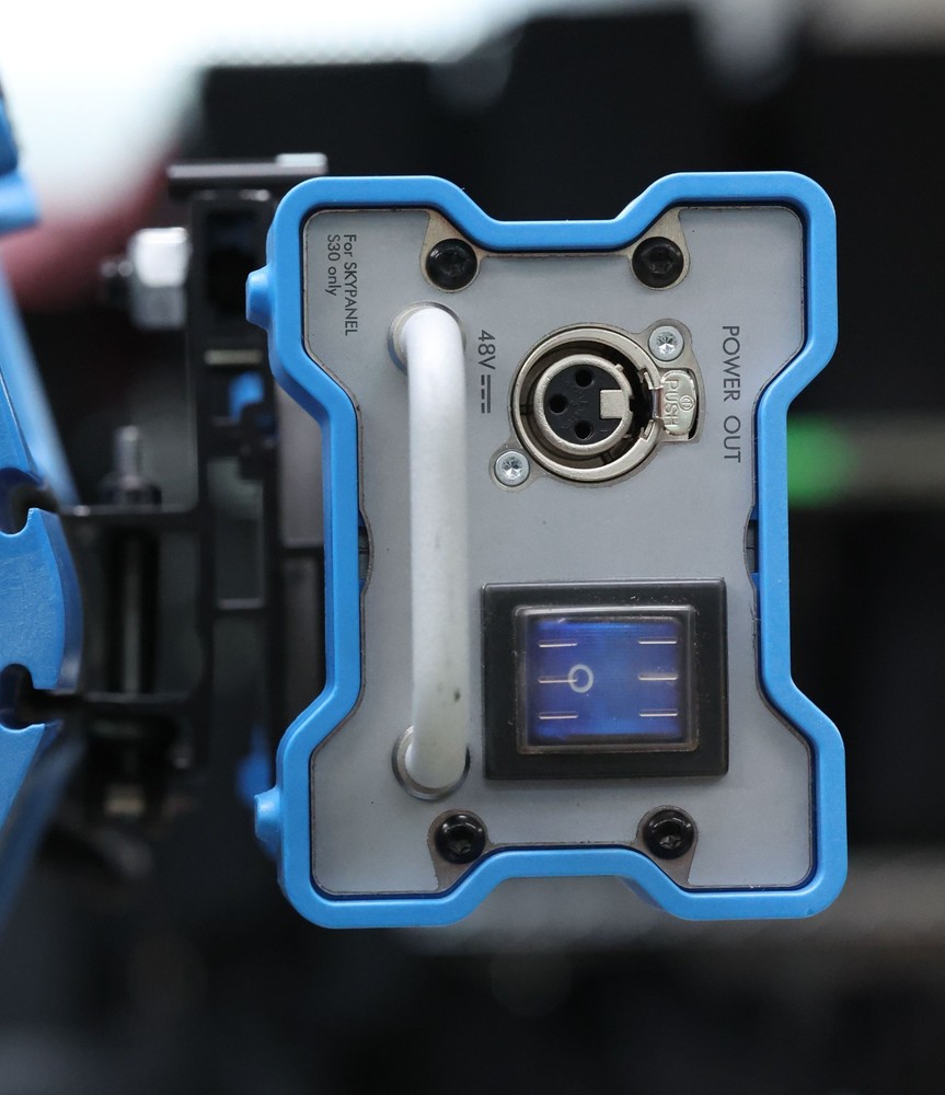 [EXCELLENT!!!] ARRI SKYPANEL S-30 C WITH ACCESSORIES