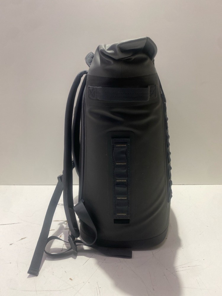 YETI BACKPACK (P22017456)