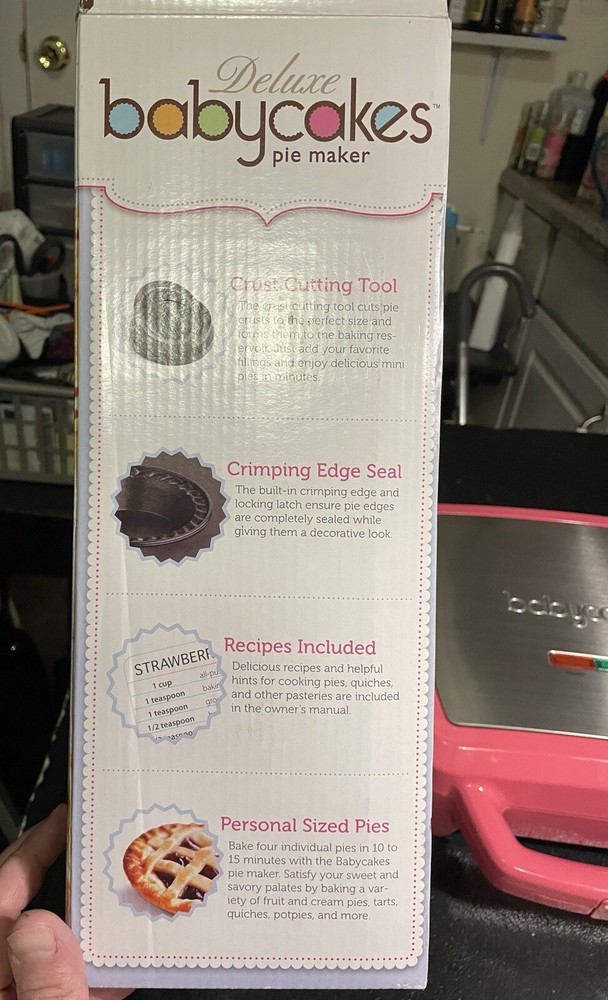 Babycakes Pie Maker PM-54S Clean