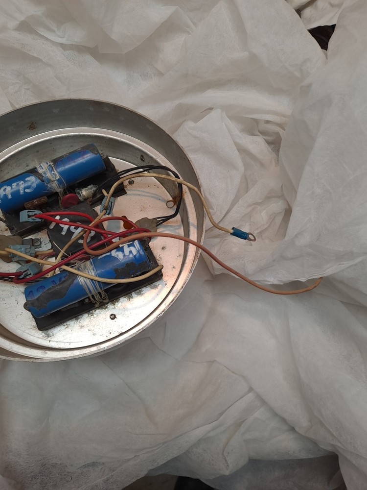 Star Strobe Light Beacon Model 200AH, 12 VOLT, NR