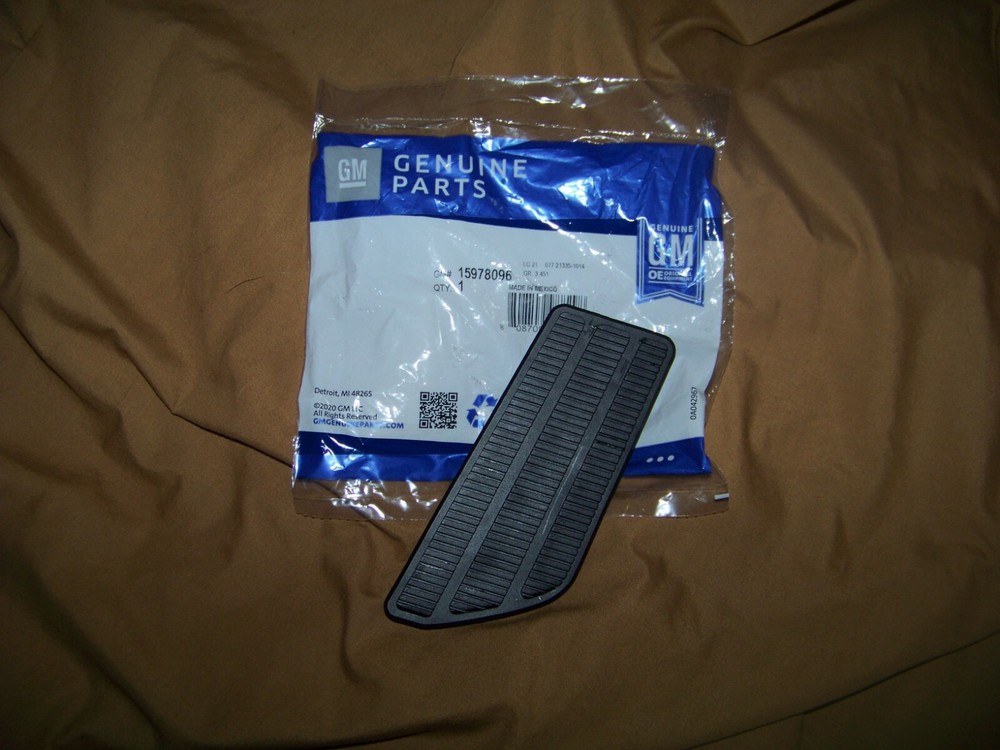 GM Accelerator Pedal P/N 15978096