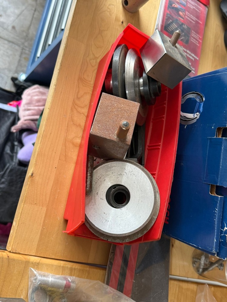 LOT  SURFACE TOOL CUTTER GRINDER SURFACE GRINDING WHEEL ARBOR Misc items