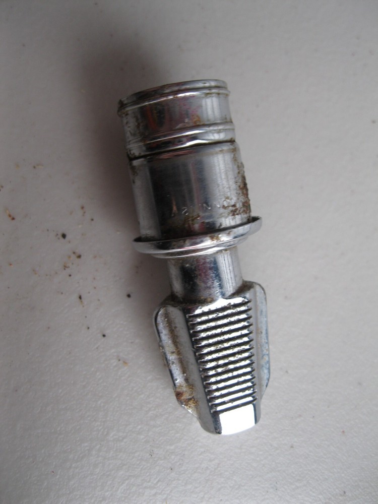 Vintage Cuno Meriden 12V cigarette lighter