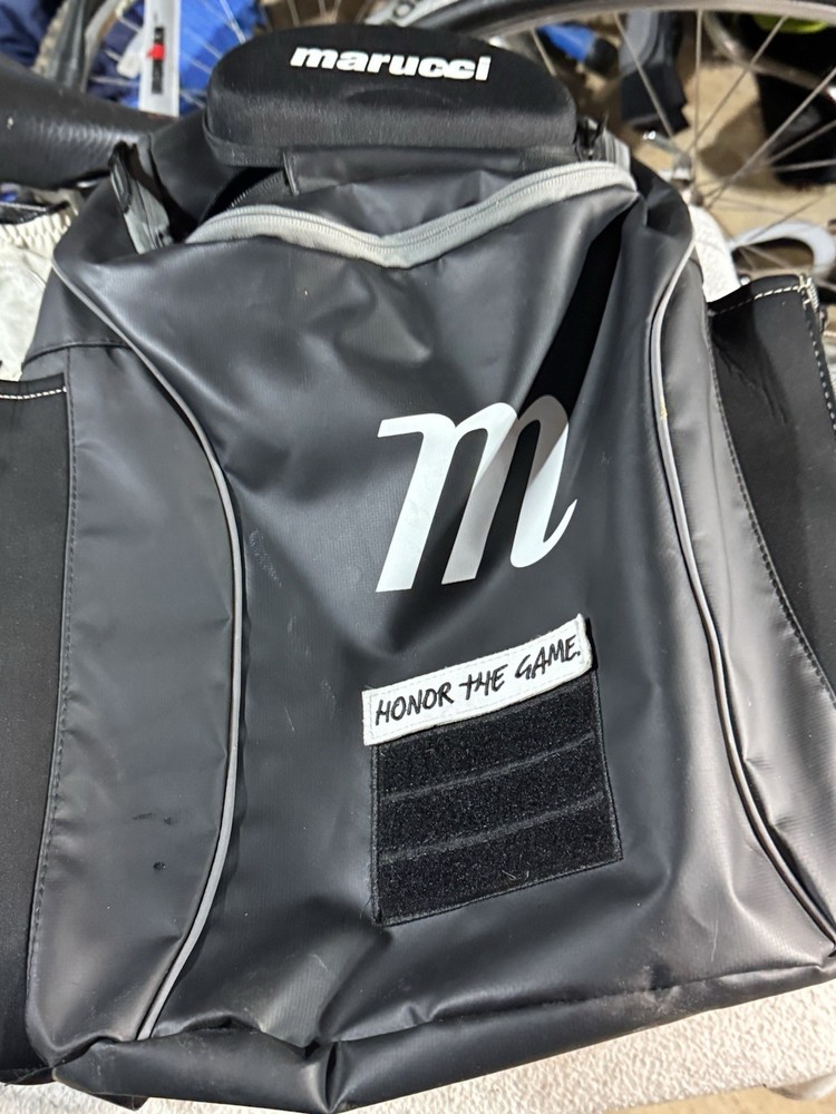 Honor The Game edition Softball Marucci Trooper Bat Pack