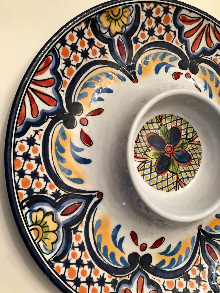 SPANISH TILE MELAMINE CHIP & DIP TRAY. BEAUTIFUL!