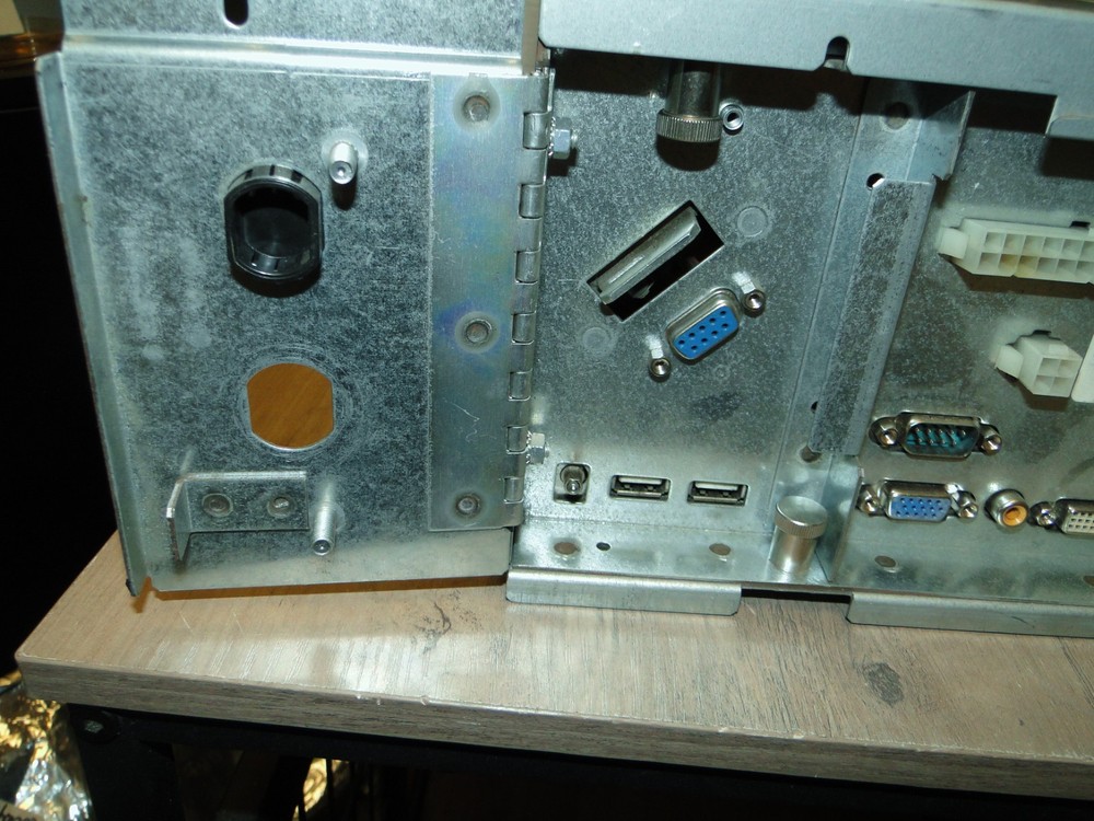 DFI technologies 50062100w CPU UNIT W/ COMPONENTS INSIDE UNTESTED READ