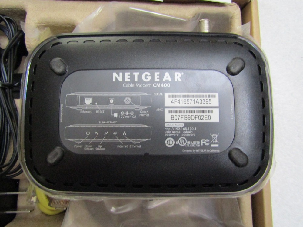 Netgear CM400 Cable Modem /w Box and Instructions Complete