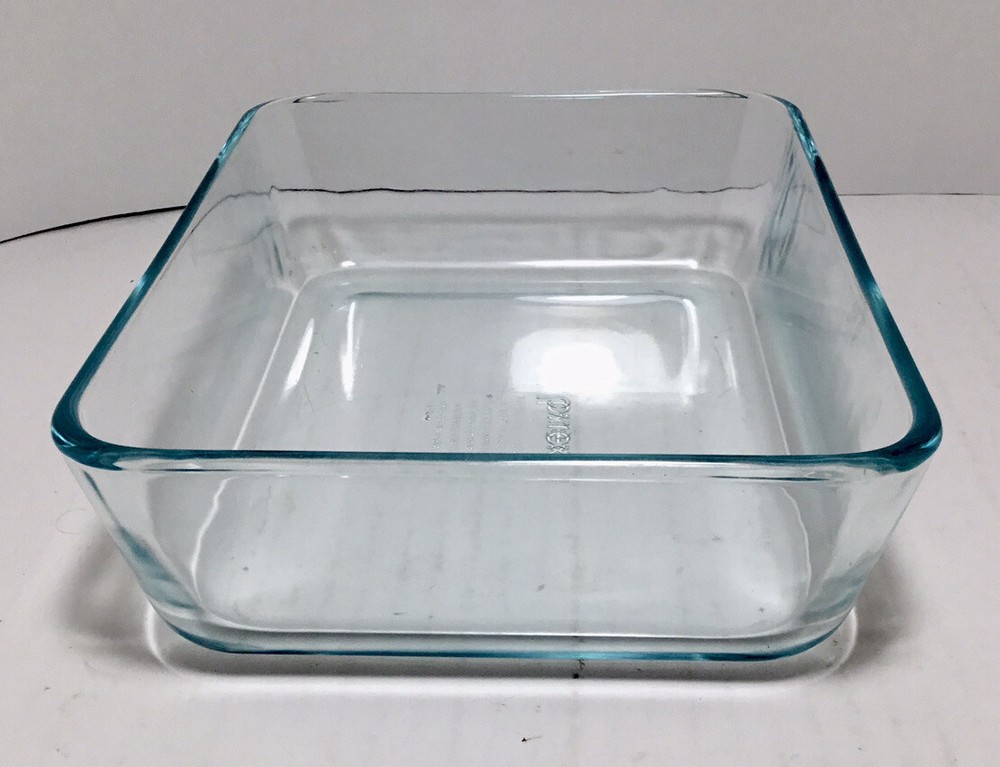 Pyrex  #7211  -  6 Cups, 1.5L- 8x6x2 - Clear Baking Dish Rectangle Ovenware