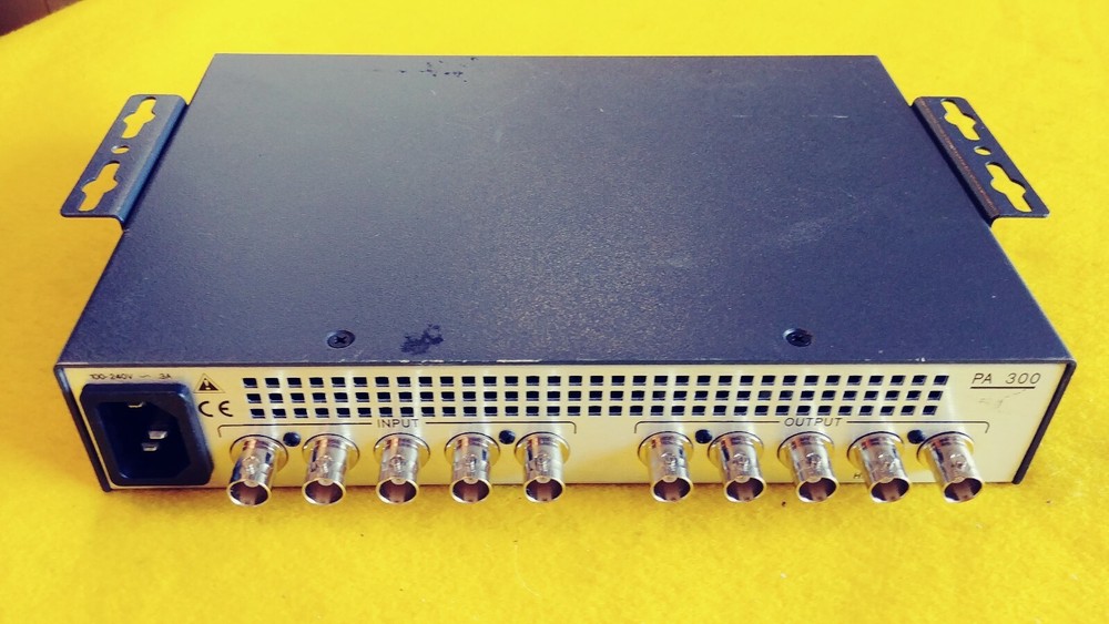 Extron PA 300 Peaking Amplifier