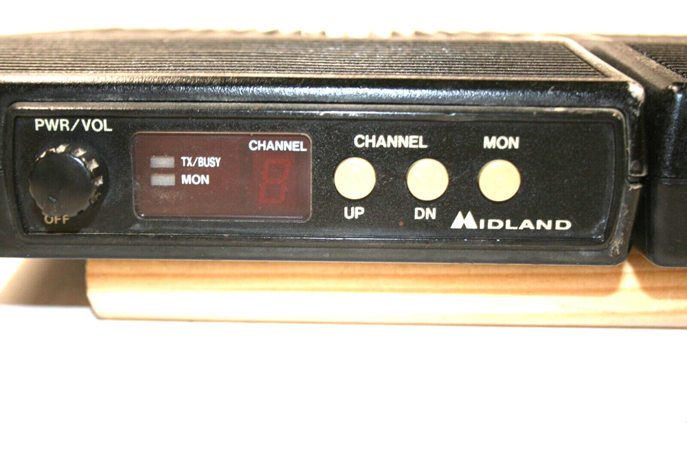 Midland 70-1336B Radio And Mic Powers on No Problems