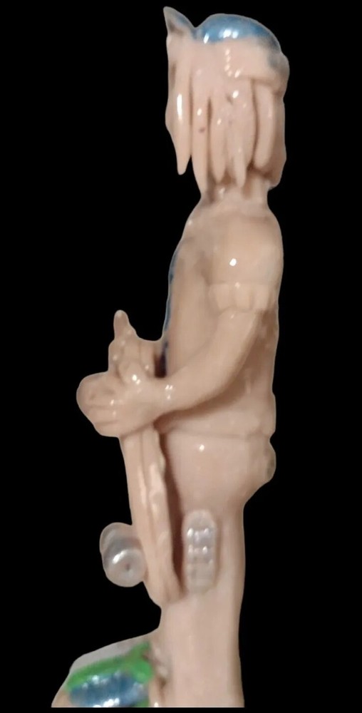 VANS Skater Sculpture 8 inch