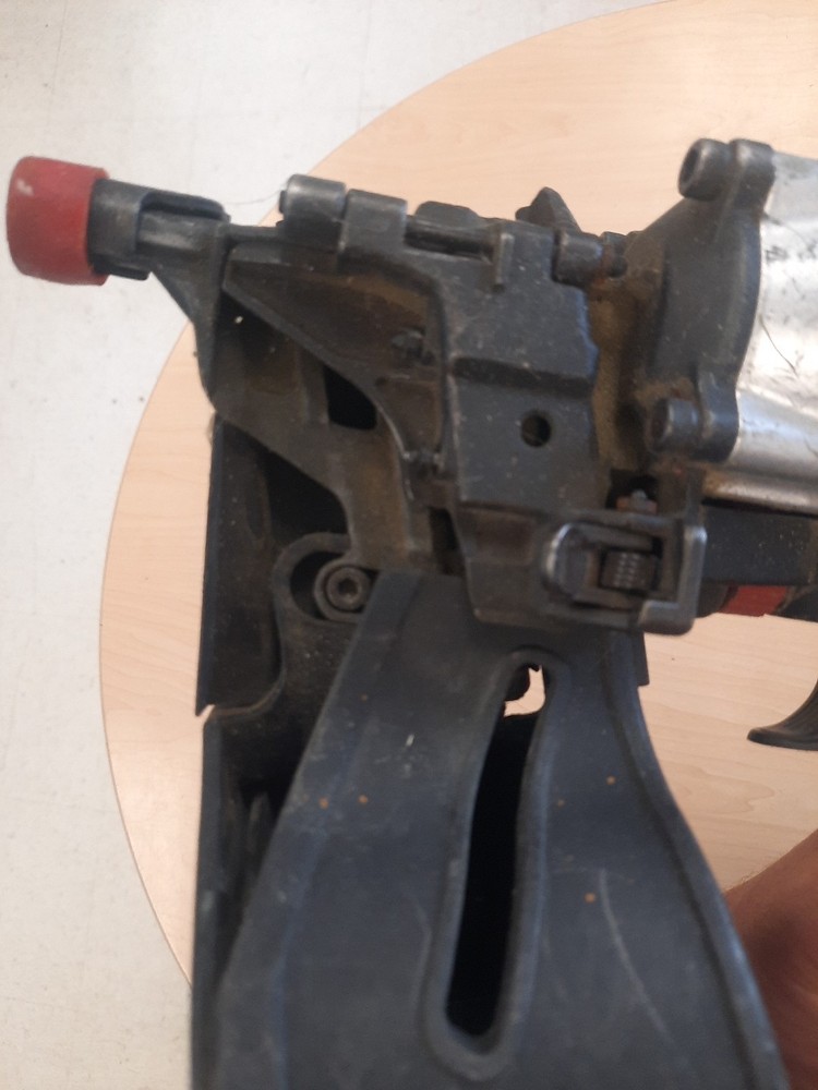 Interchange Nail Gun with Drum Air Nailer #190398 untested-