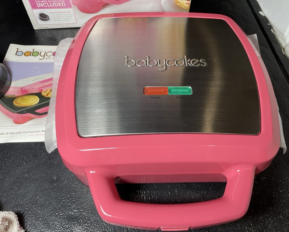 Babycakes Pie Maker PM-54S Clean