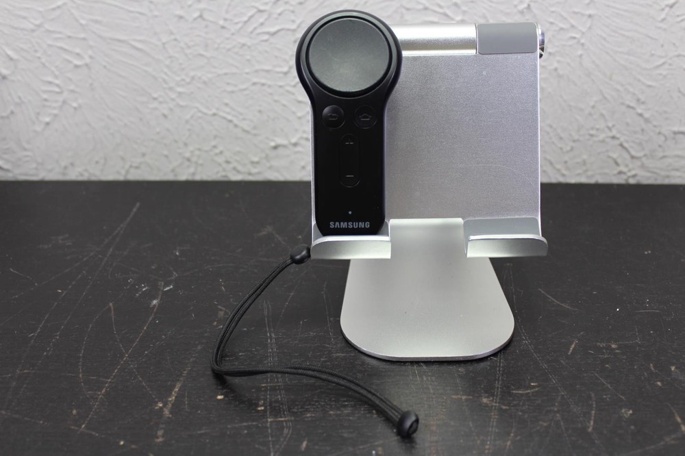 Original Samsung Gear VR ET-Y0324 Controller Remote Control