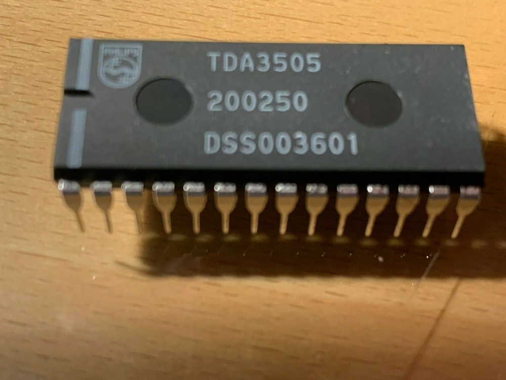 Philips IC -TDA3505- Video Control with automatic cut off control, DIP-28.