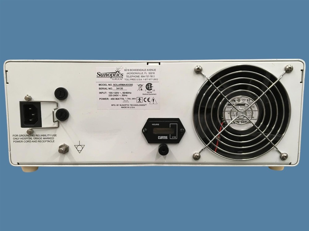 Sunoptics Surgical SolarMaxx 300 Xenon Light Source
