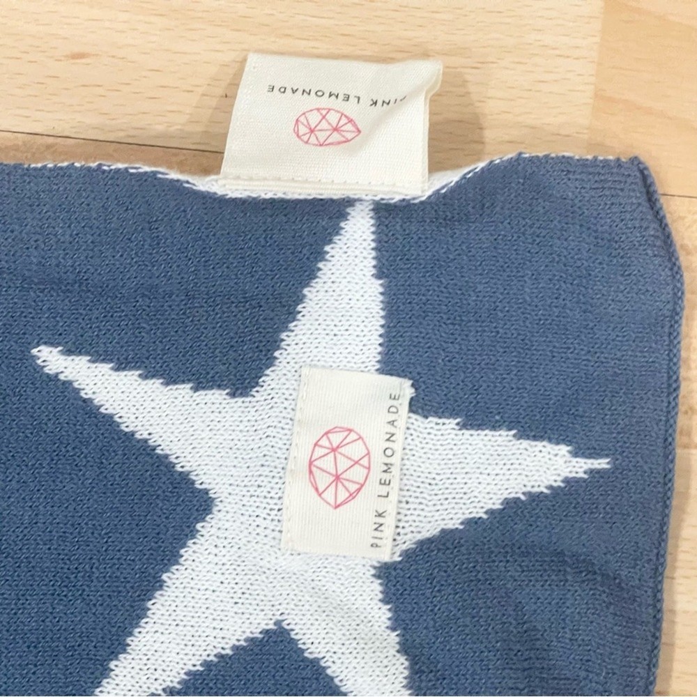 Pink Lemonade Blue Star Patterned Throw Blanket Reversible