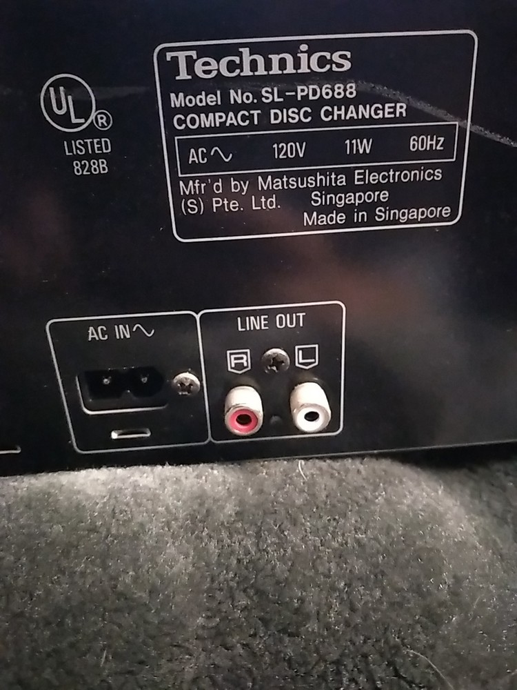 Technics #SL-PD688 5 Disc CD Player