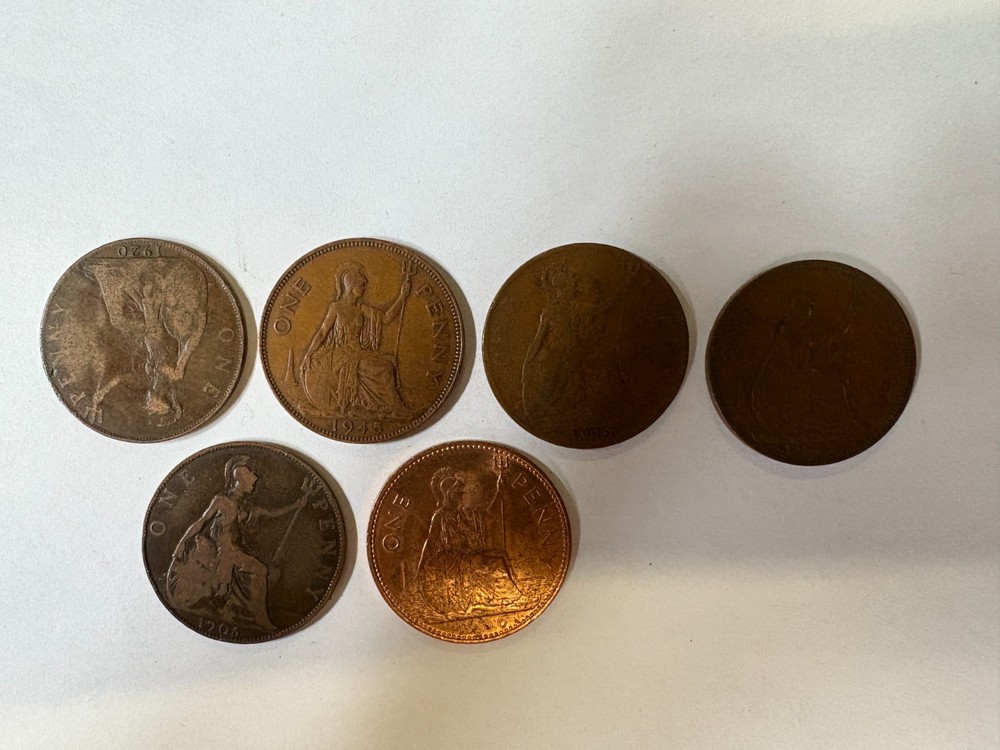 Great Britain - Six Coins.