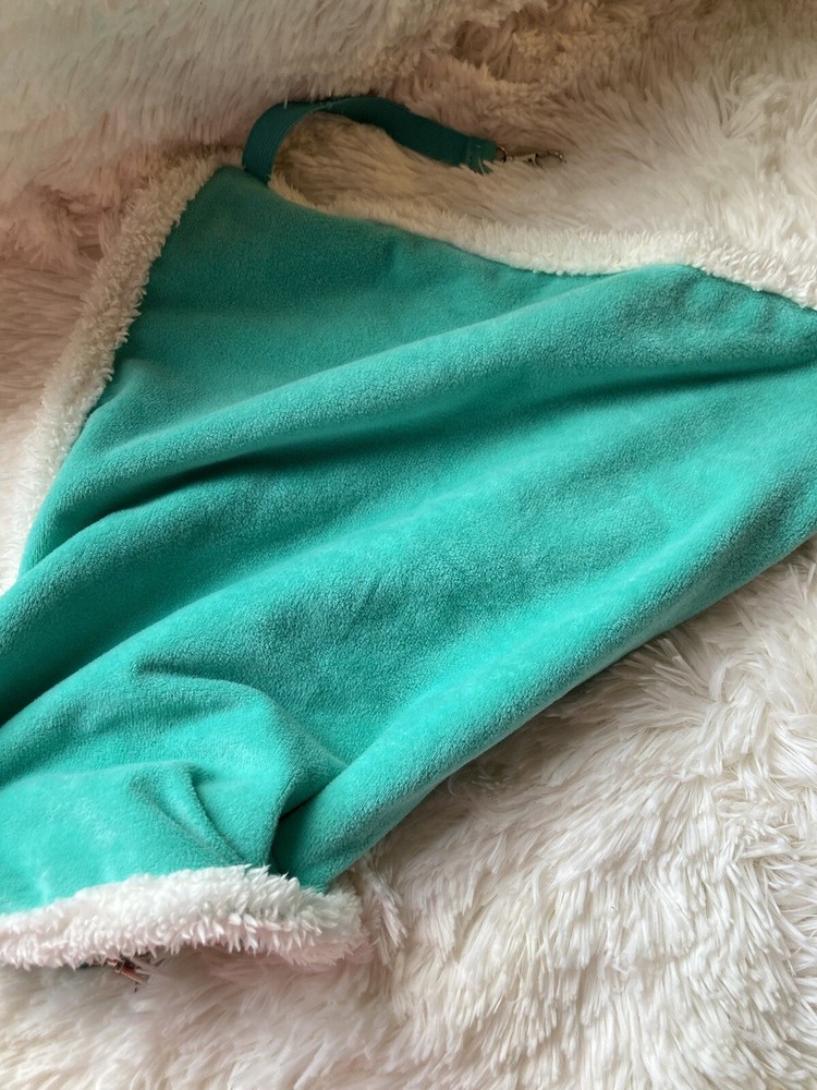 Hanging blanket for Ferrets or kitten cages