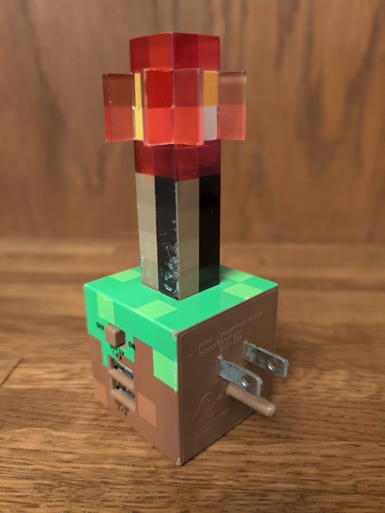 Minecraft Torch Night Light w/ Switch and 2 USB Charging Ports 5"