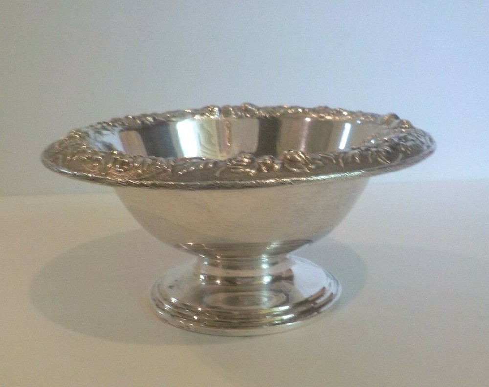 Kirk REPOUSSE Solid Sterling Silver 6.25" Pedestal Bowl # 214A, 200 Grams