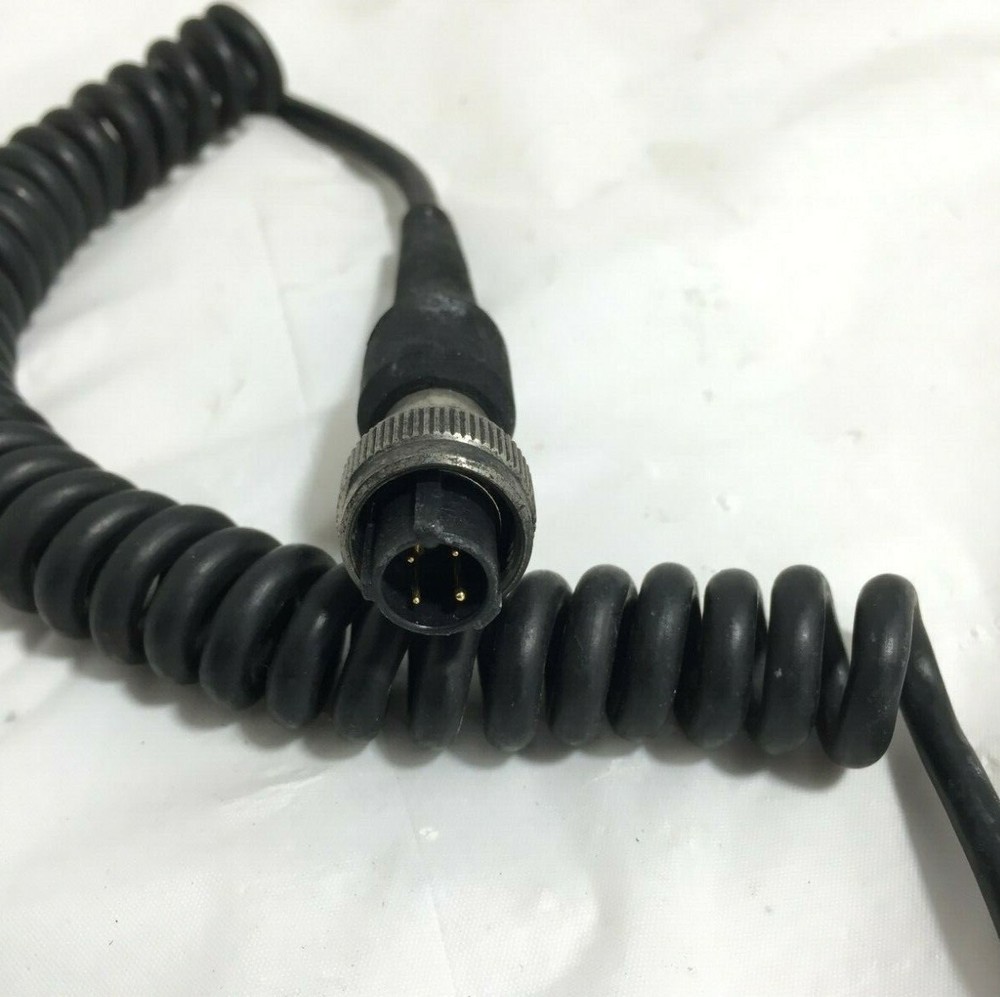 Motorola NTN4849A HANDHELD COILED MIC REMOTE MICROPHONE W/ BELTCLIP