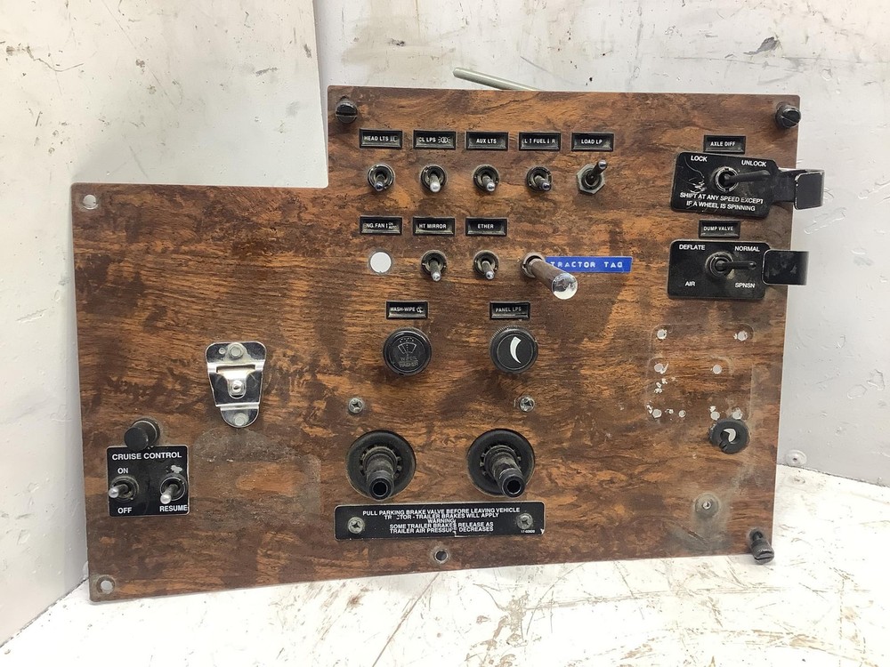 1986-2000 Peterbilt 377 SWITCH Dash Panel - Used
