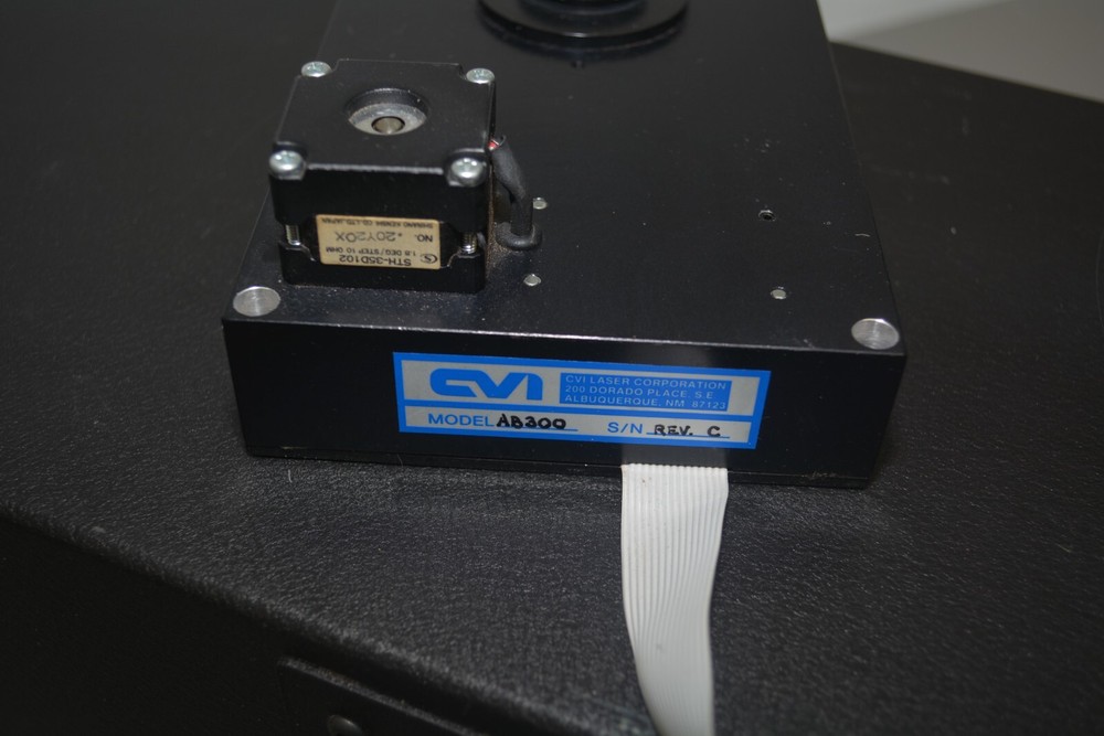 ^ CVI DIGIKROM 240 Meter Computer-Controlled Monochromator #X512