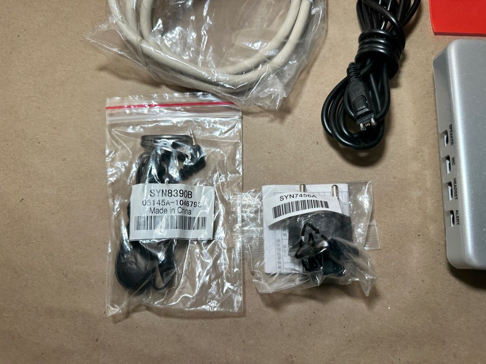 Motorola M2M Wireless Modules Developer Kit w/ Extras | Silver