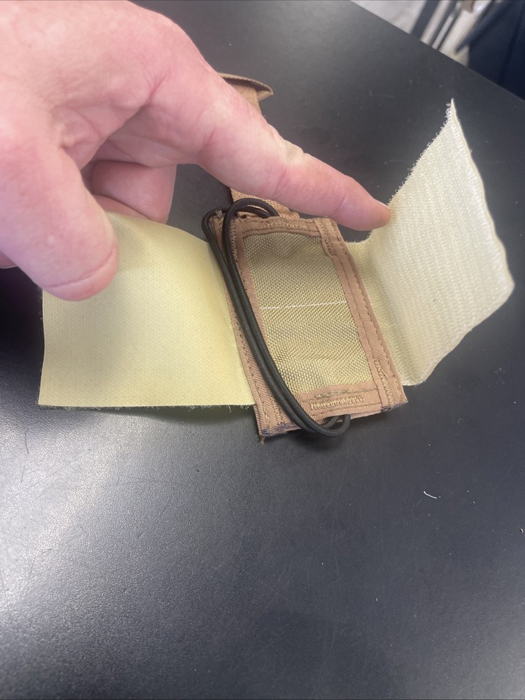 Paraclete Strobe Light Pouch