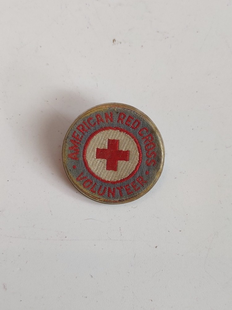 Red Cross: WWII era Plastic Volunteer lapel pin