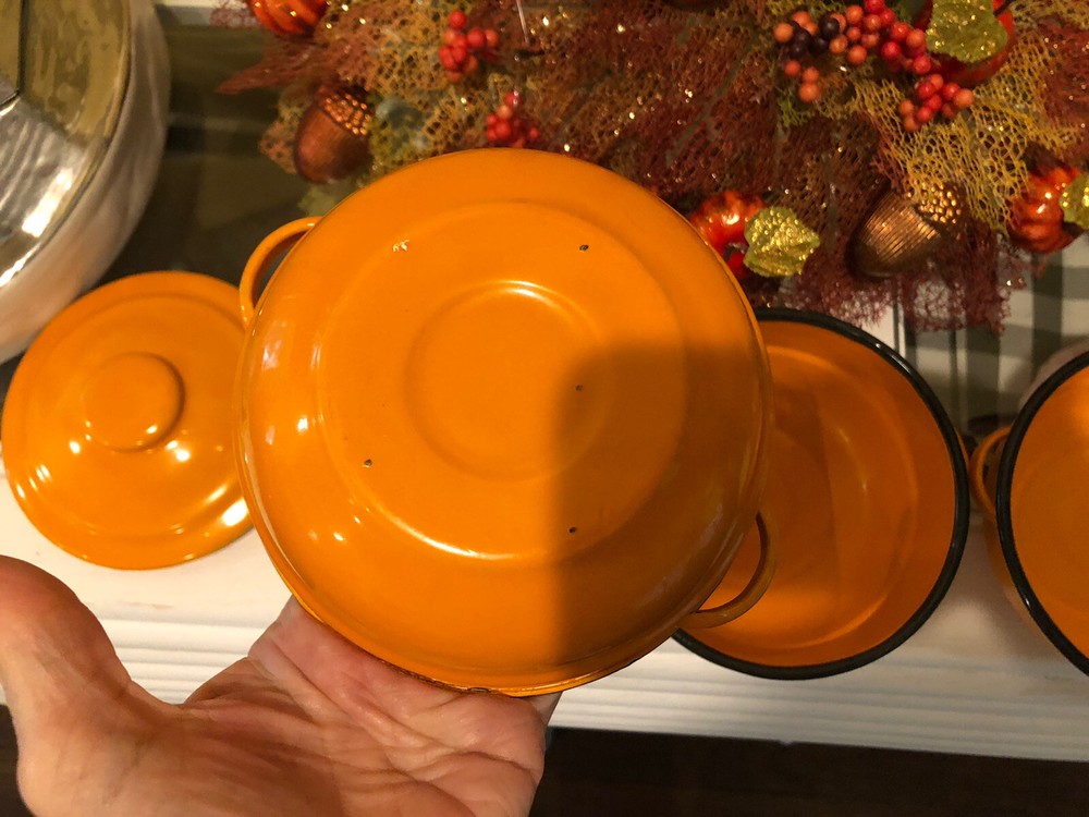 Vintage Enamelware Metal Mini Pots With Lids Orange
