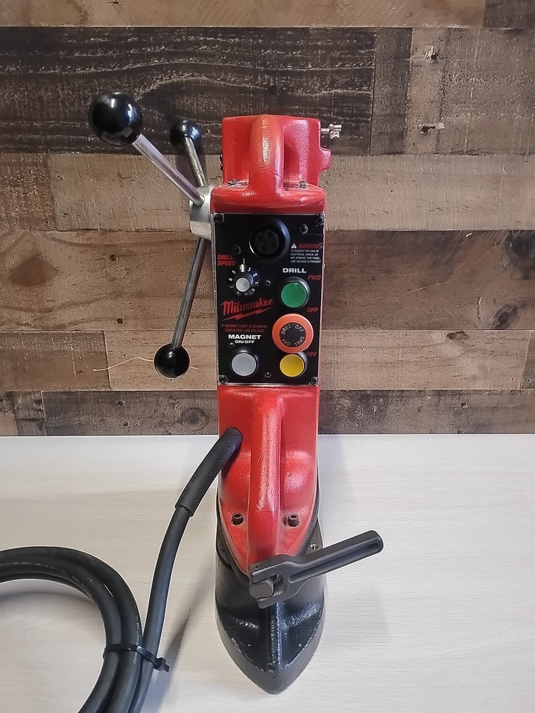 VERY NICE!! Milwaukee 4203 Electromagnetic Drill Press Base FULLY TESTED!