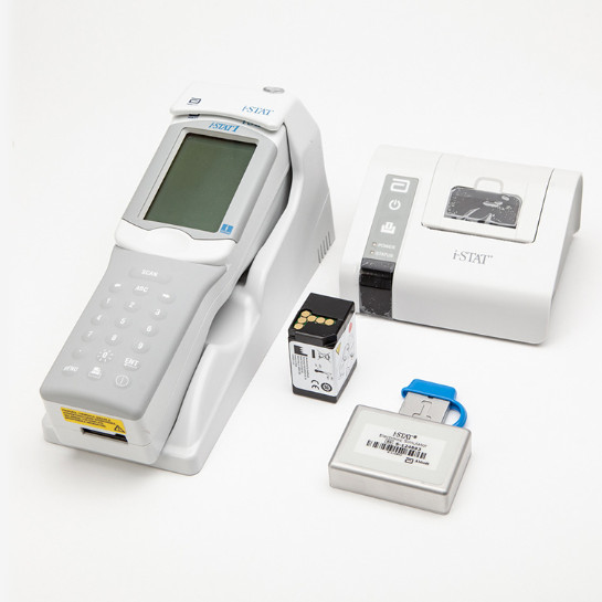 Abbott i‑STAT 1 300‑G Blood Analyzer System + Accessories