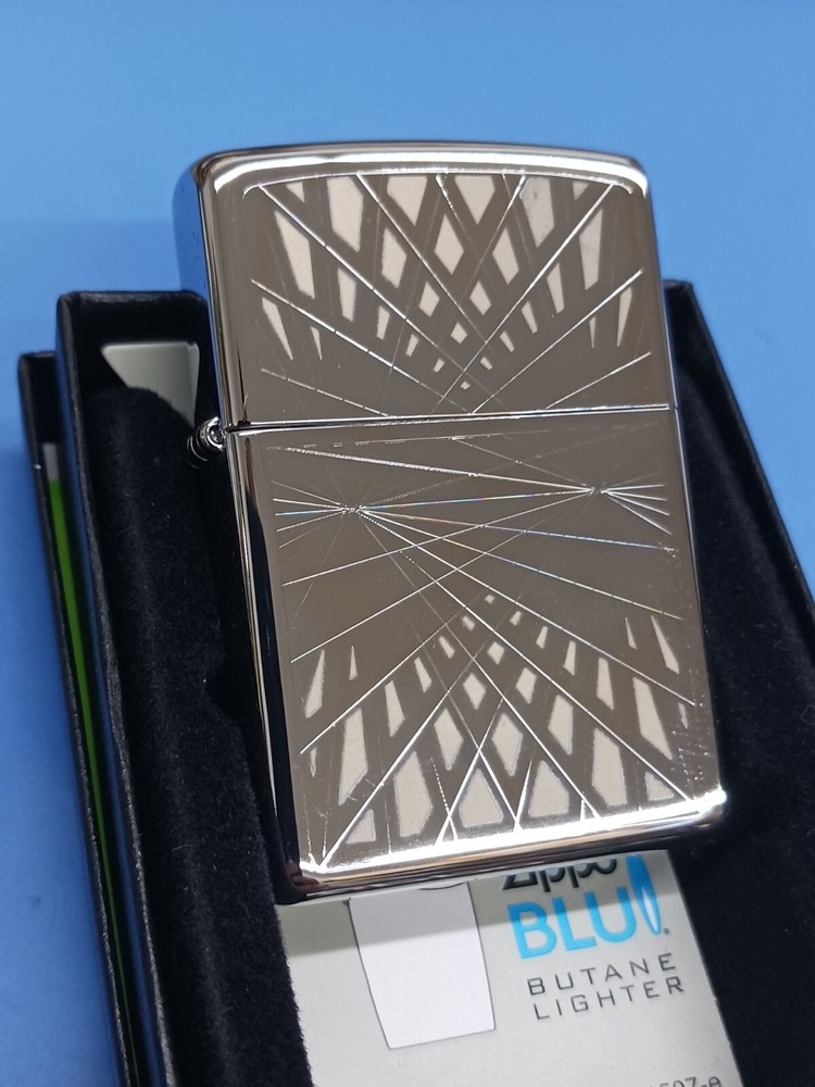 Zippo Webbed Radiance High Polish Chrome 24903